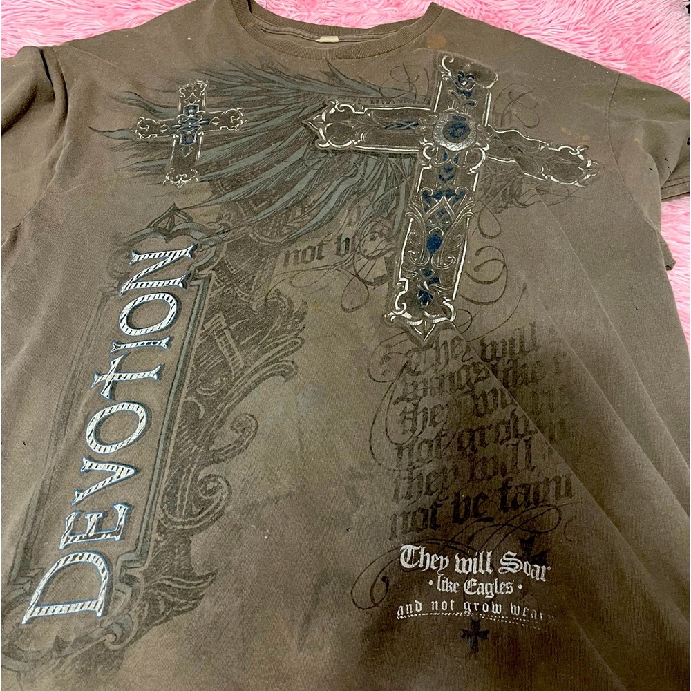 XL grey shirt, design just on front